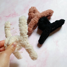 Load image into Gallery viewer, Ellison+Young - Teddy Love Hair Claw Set Of 3
